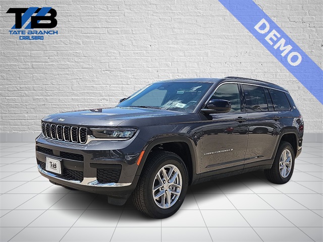2025 Jeep Grand Cherokee L Laredo's photo