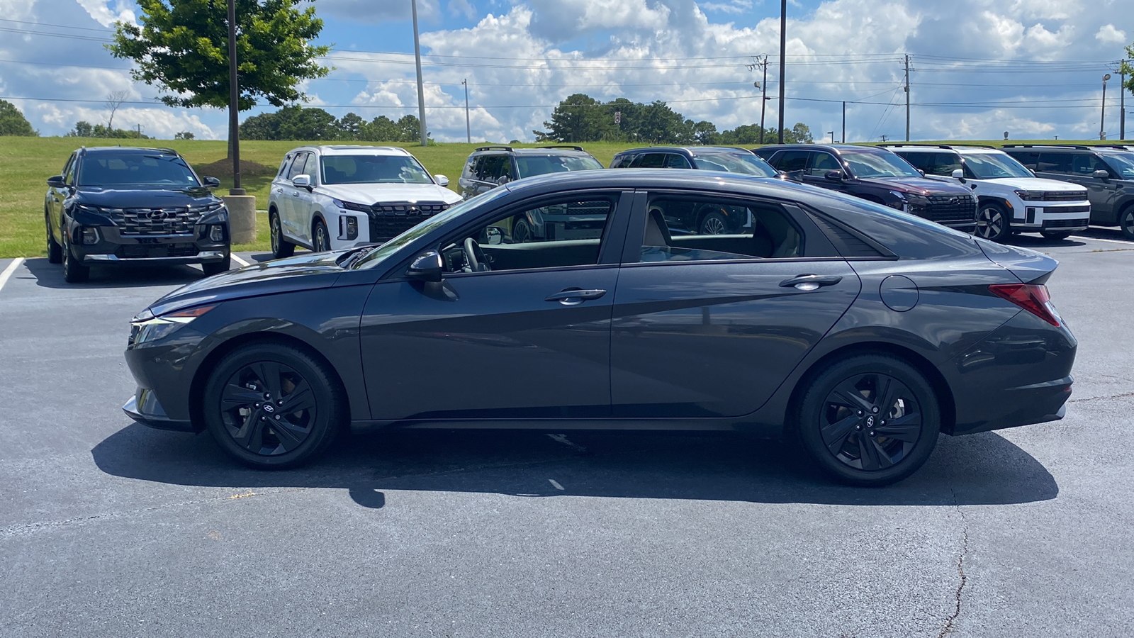 Certified PreOwned 2022 Hyundai Elantra SEL IVT Front Wheel Drive 4dr