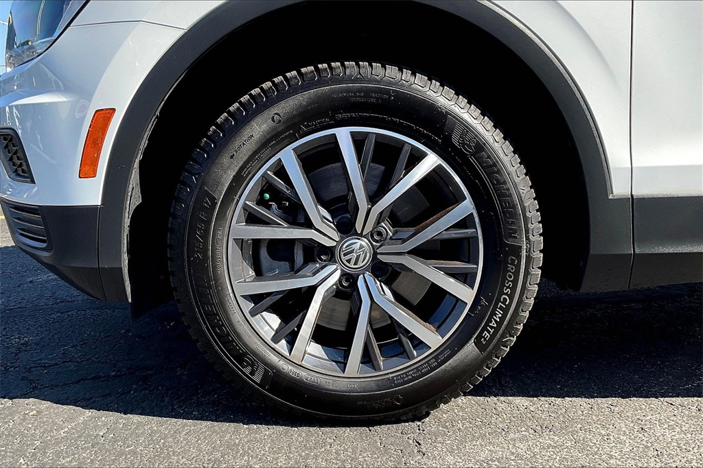 2020 Volkswagen Tiguan SE photo 7