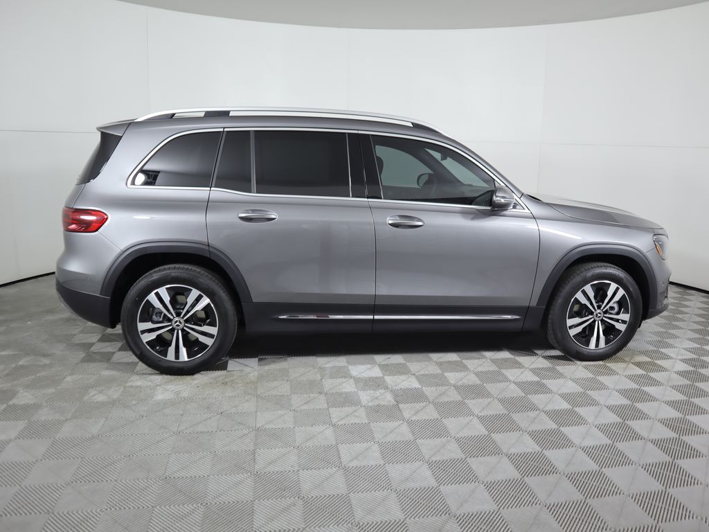 2026 Mercedes Benz GLB 250 photo 4