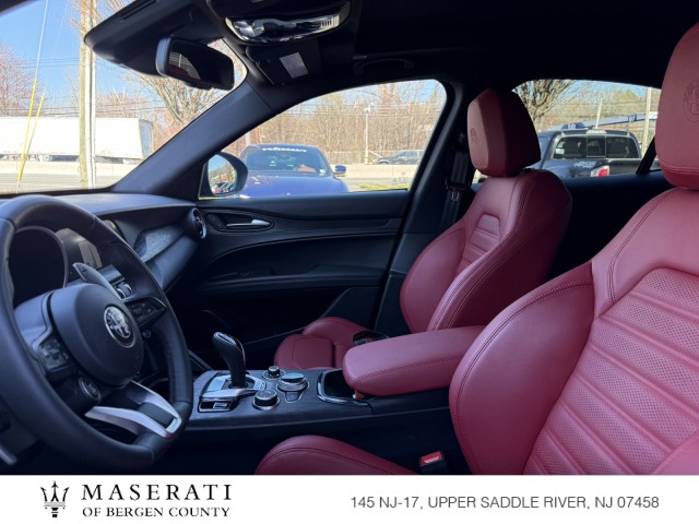 2024 Alfa Romeo Stelvio Sprint's photo