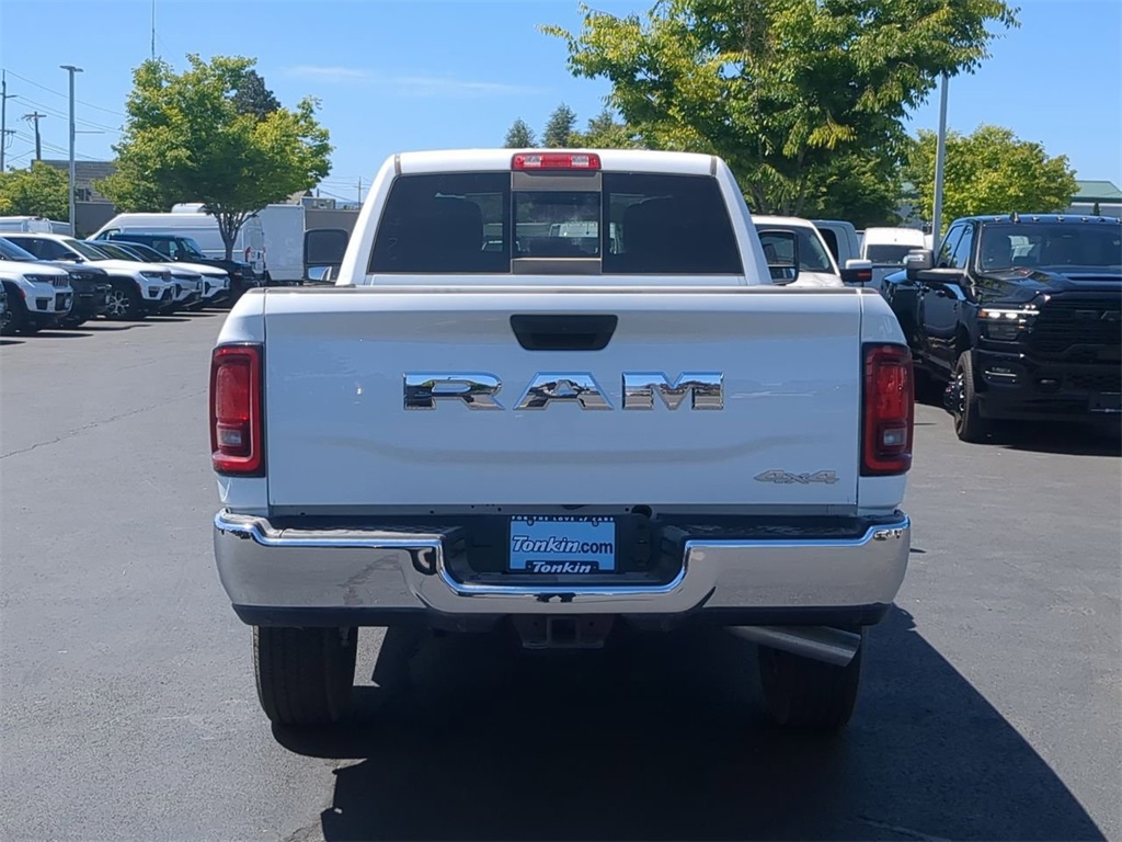 2025 Ram 3500 Tradesman photo 4