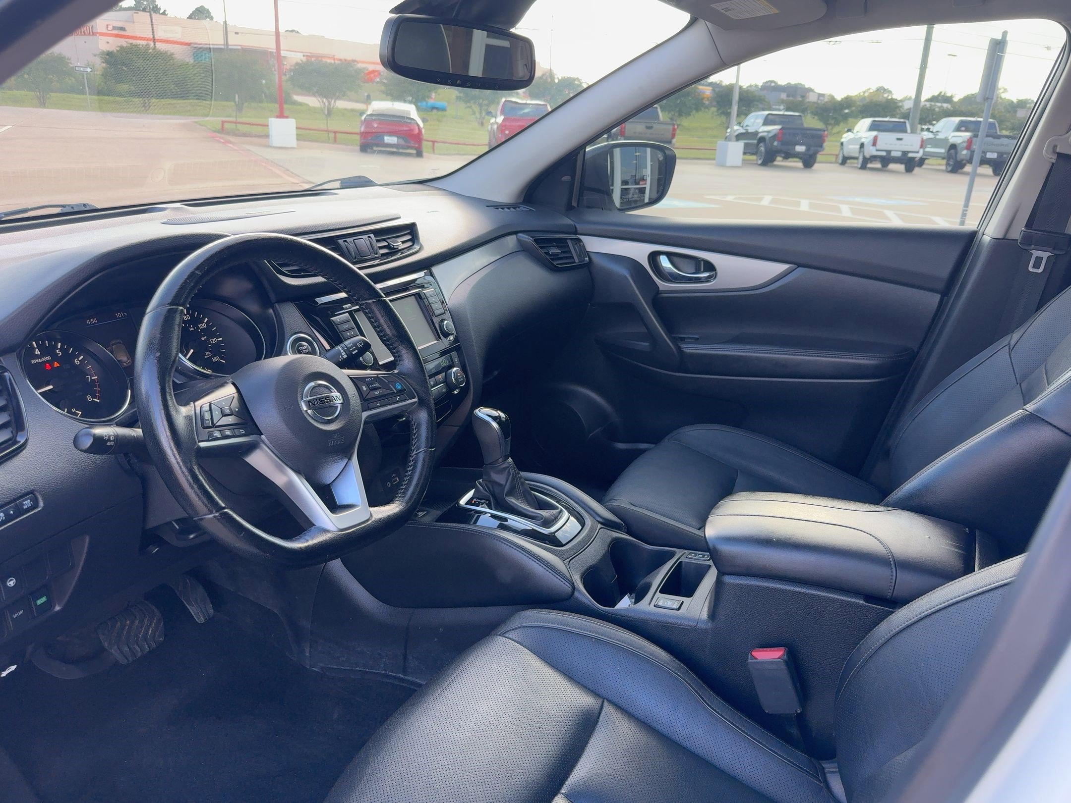 2020 Nissan Rogue Sport SL photo 4