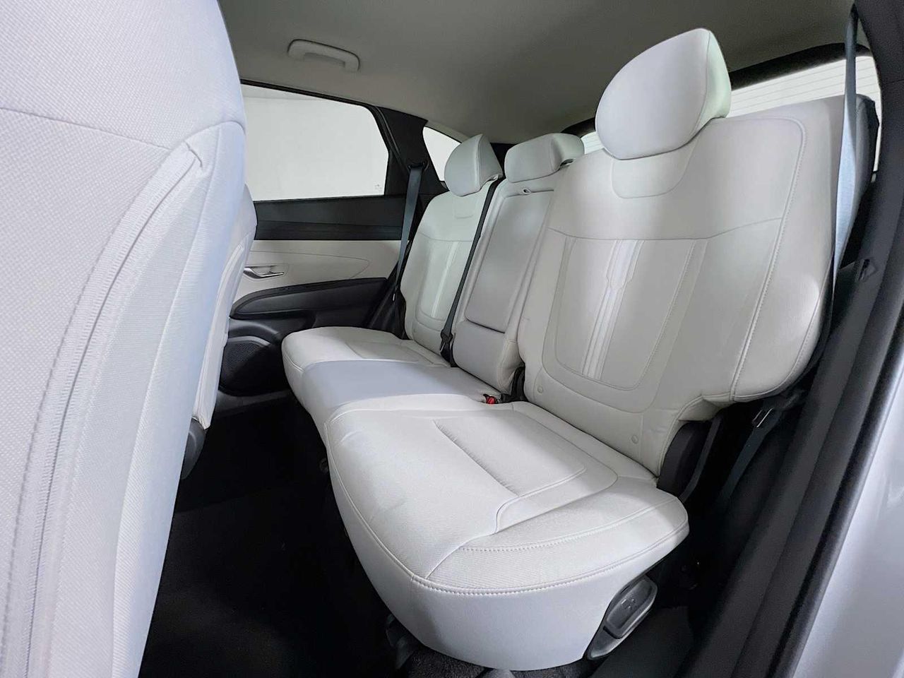 2025 Hyundai Tucson SEL photo 11