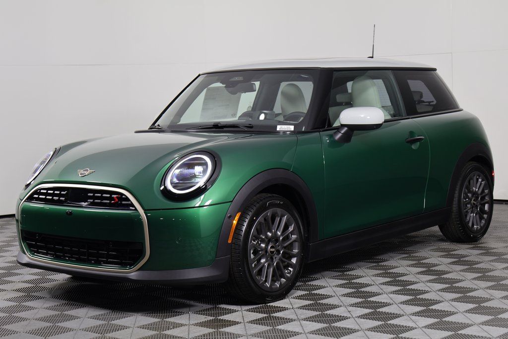 2026 MINI Hardtop 2 Door S's photo
