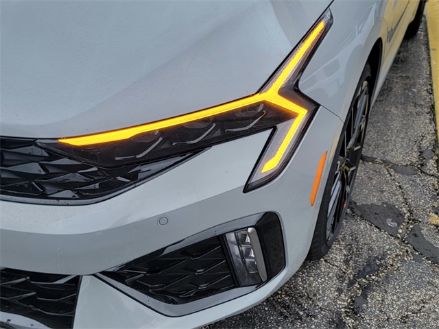 2026 Kia K5 GT photo 9
