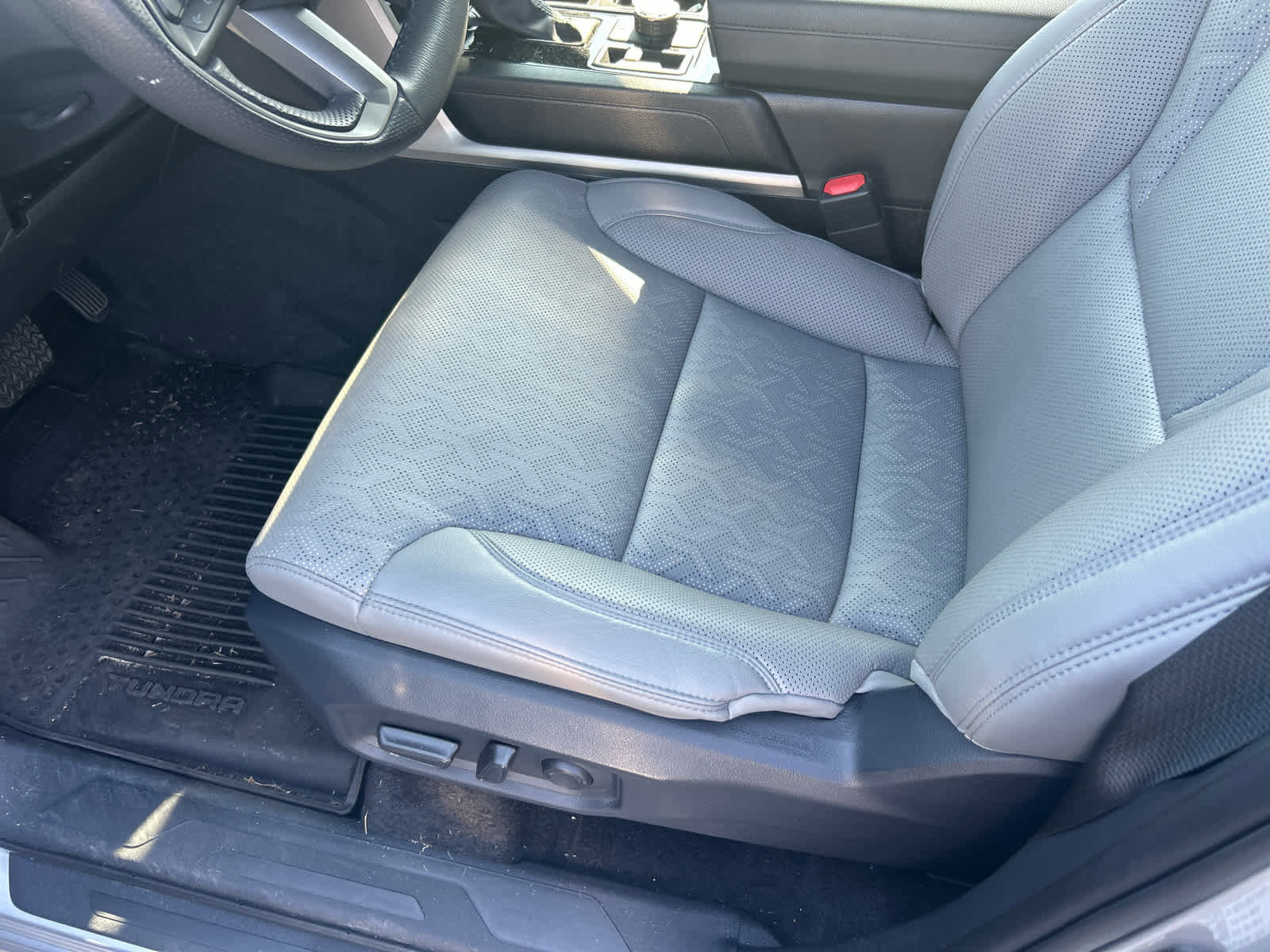 Used 2025 Toyota Tundra SR5 with VIN 5TFLA5DB5SX269057 for sale in Little Rock