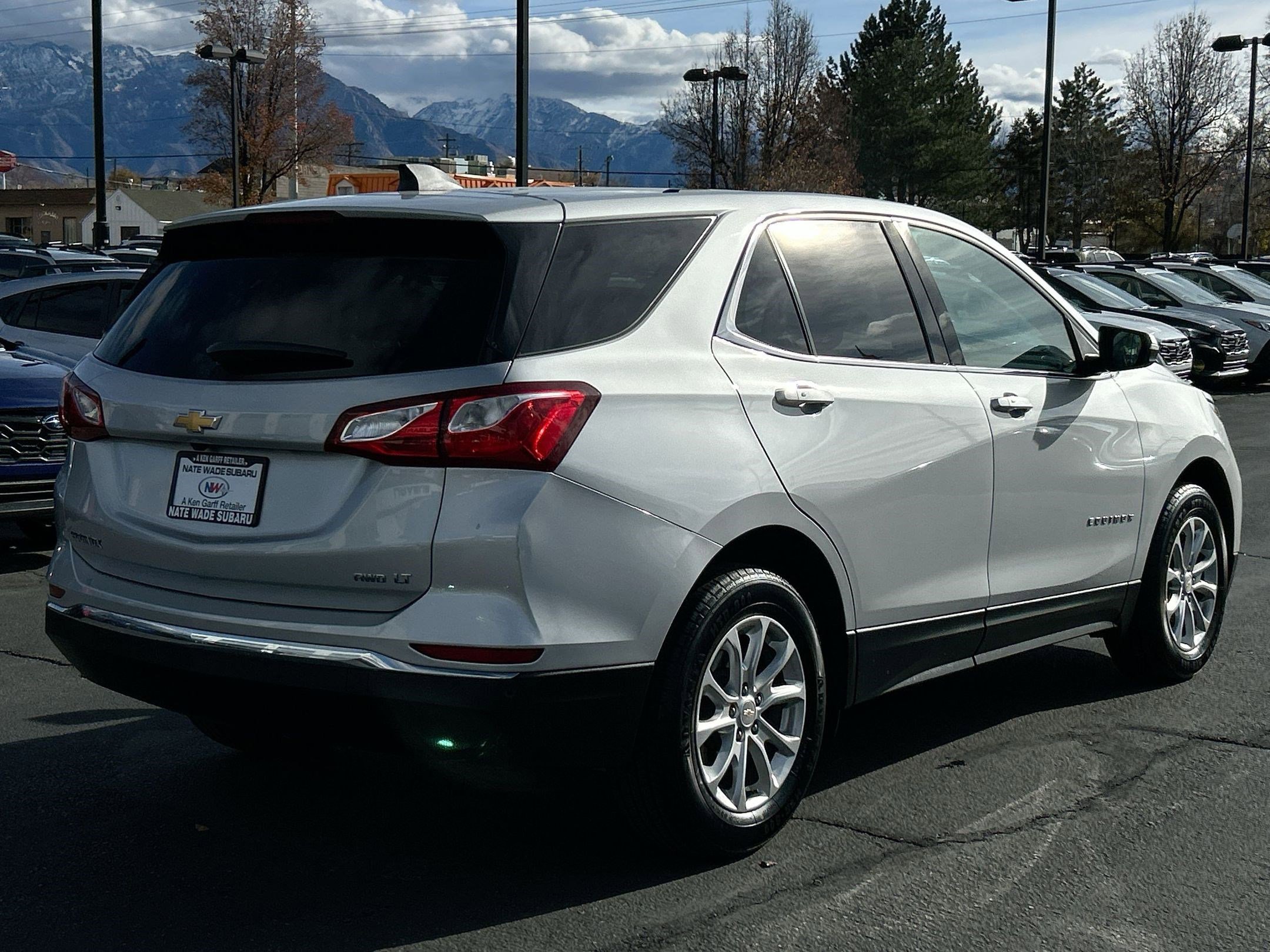 2019 Chevrolet Equinox LT photo 3