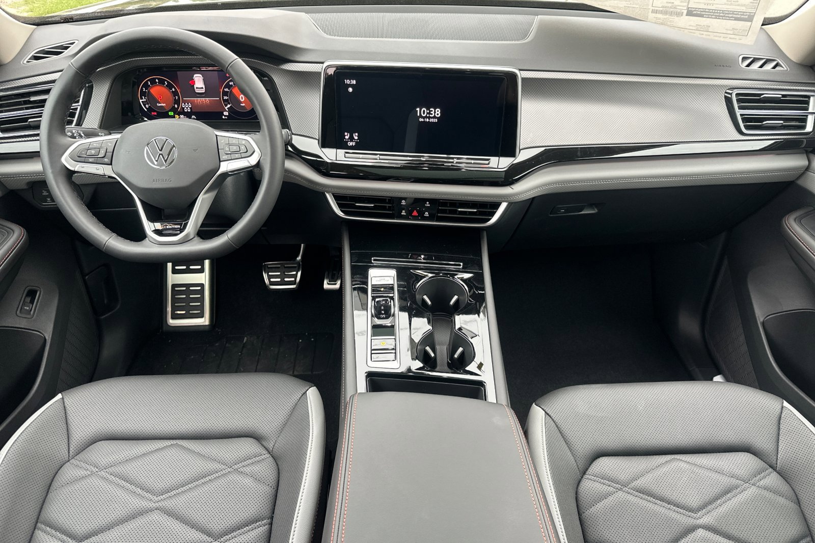 2025 Volkswagen Atlas Peak Edition SE photo 10
