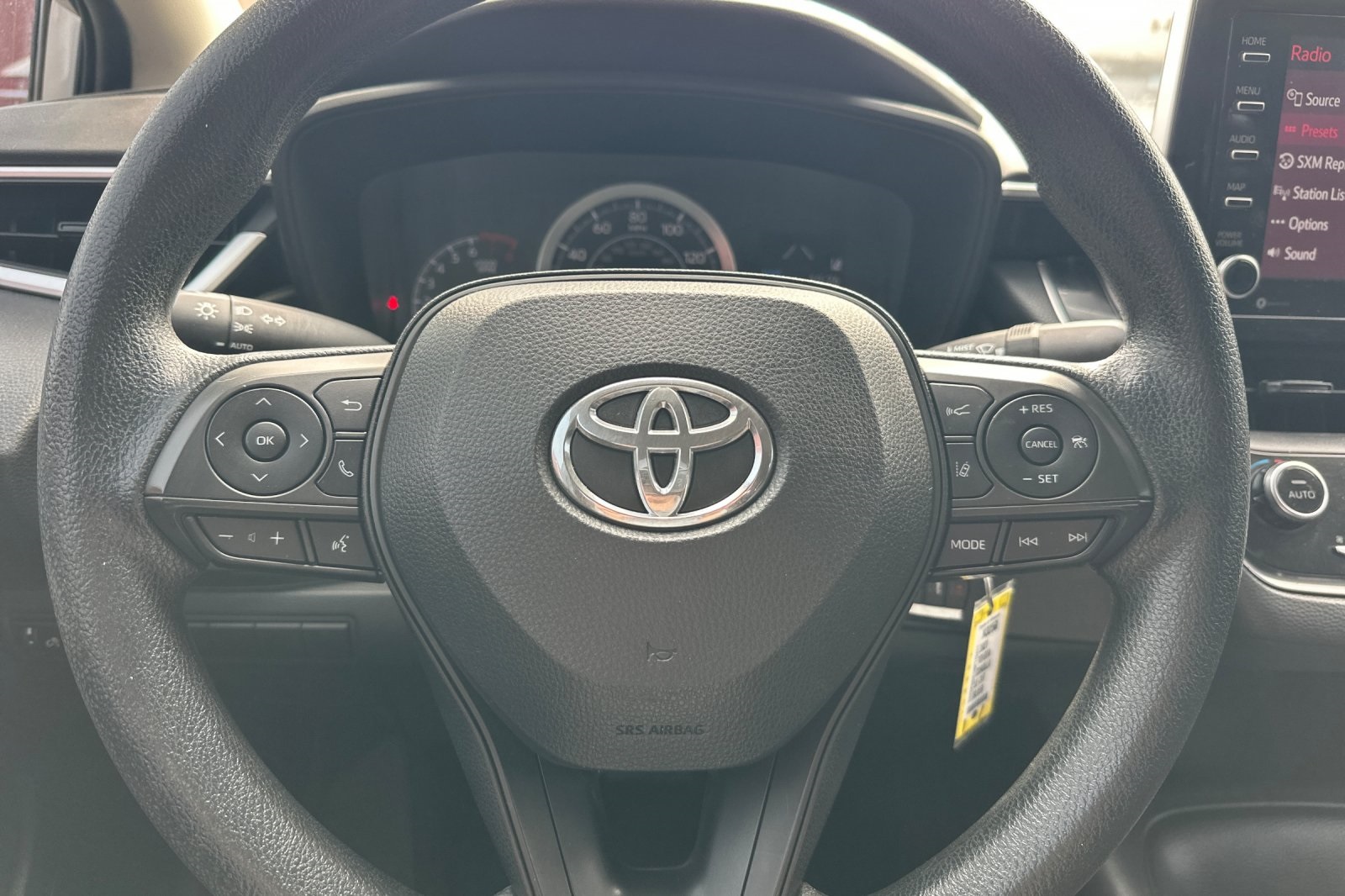 2021 Toyota Corolla LE photo 15