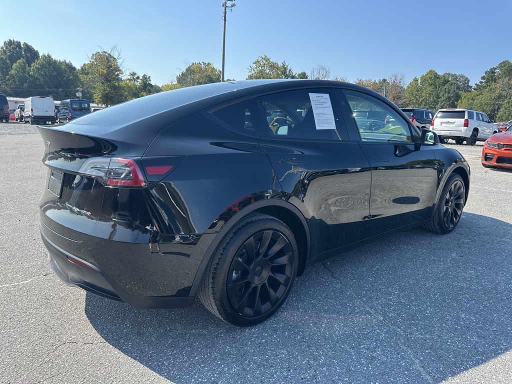 2024 Tesla Model Y Long Range photo 5