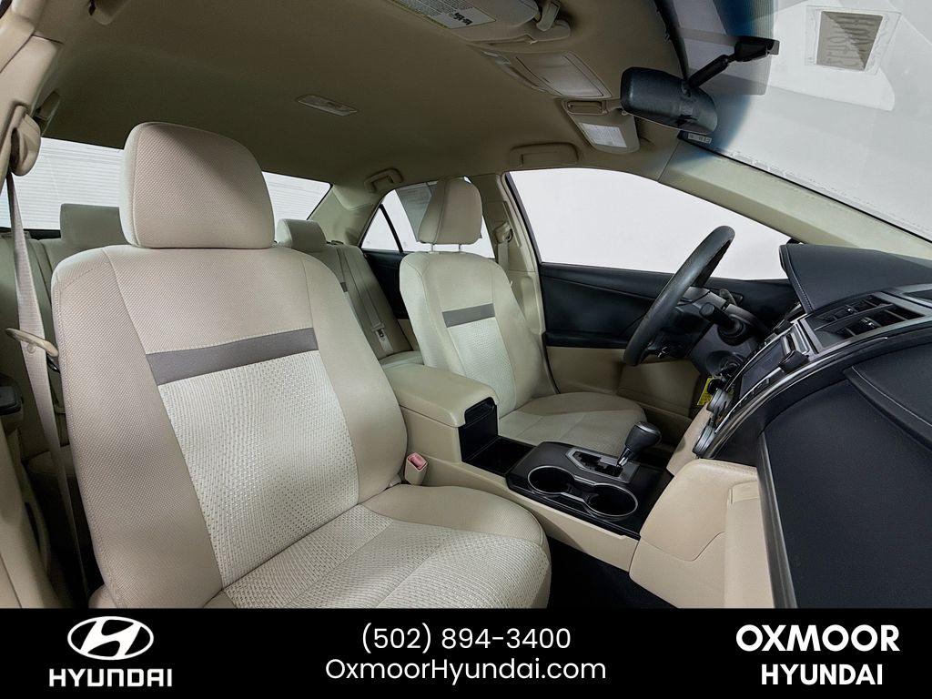 2013 Toyota Camry L photo 22