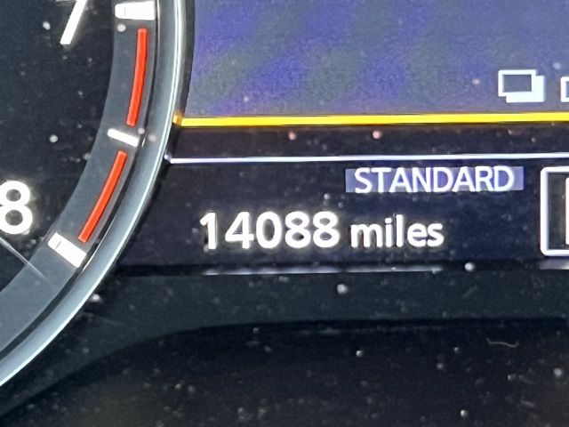 2022 Infiniti QX50 Autograph AWD photo 2