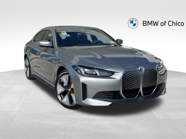 2025 BMW i4 40's photo