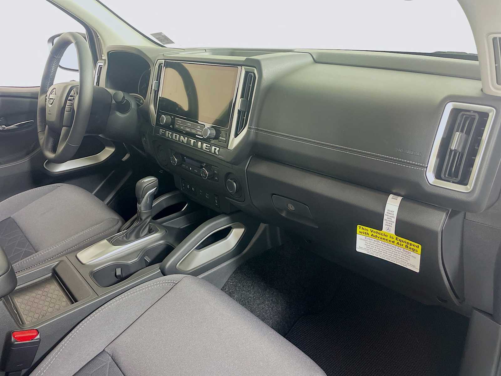 2025 Nissan Frontier SV photo 24