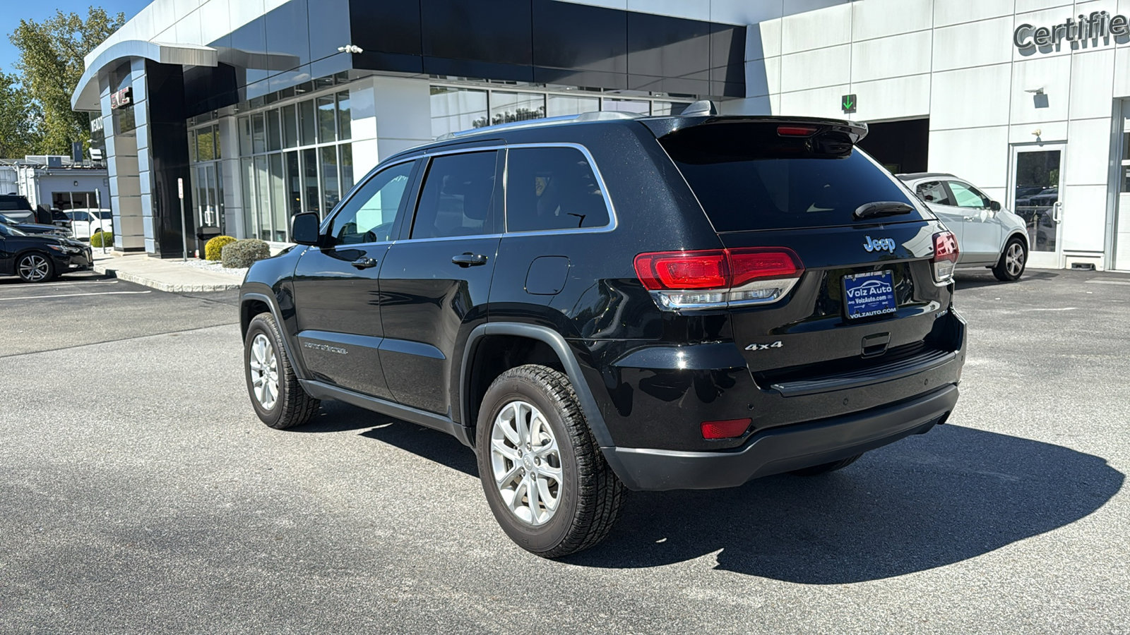 2021 Jeep Grand Cherokee Laredo E photo 5