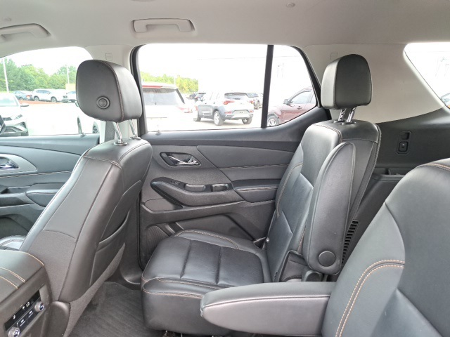 2021 Chevrolet Traverse Leather photo 11