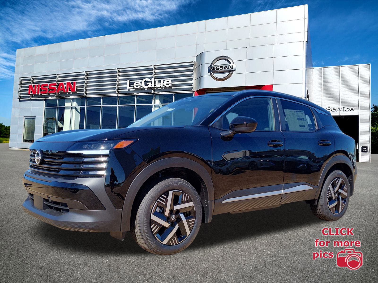 2026 Nissan KICKS SV's photo