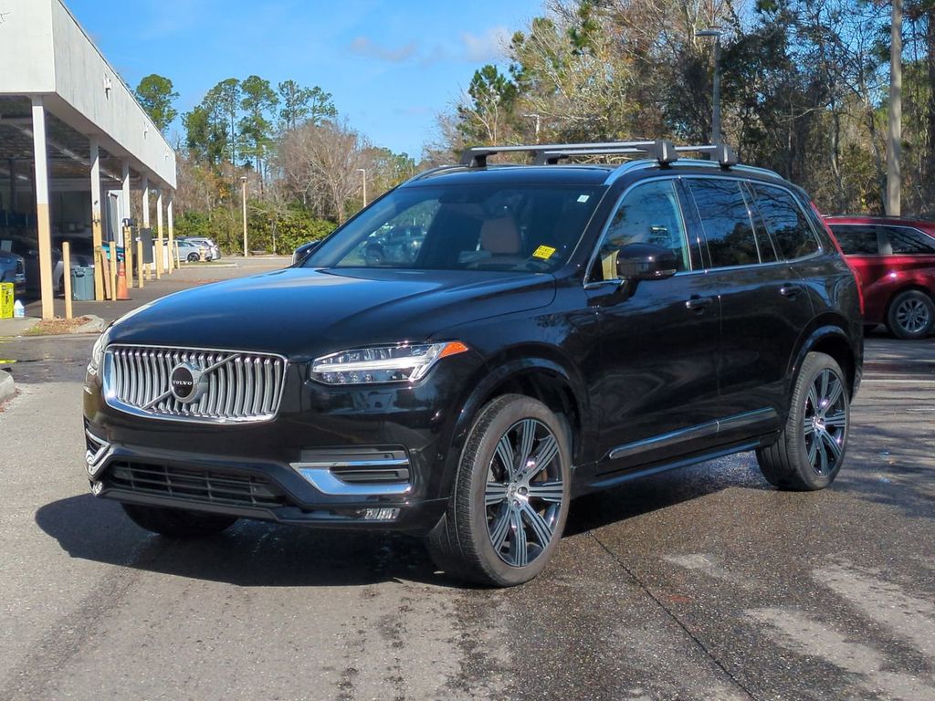 2022 Volvo XC90 Inscription's photo