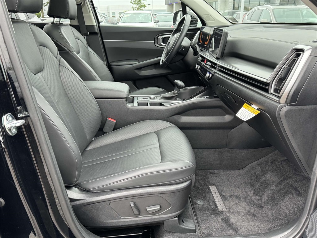 2025 Kia Sorento EX photo 16