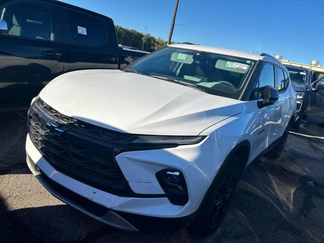 2024 Chevrolet Blazer 2LT photo 3