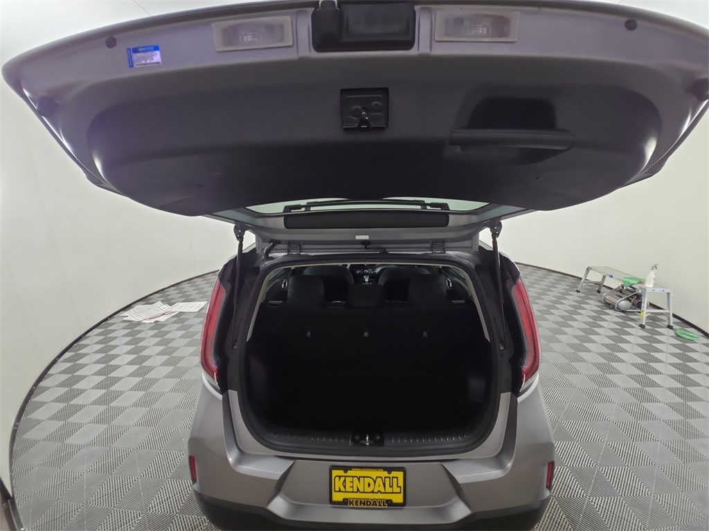 2023 Kia Soul LX photo 15