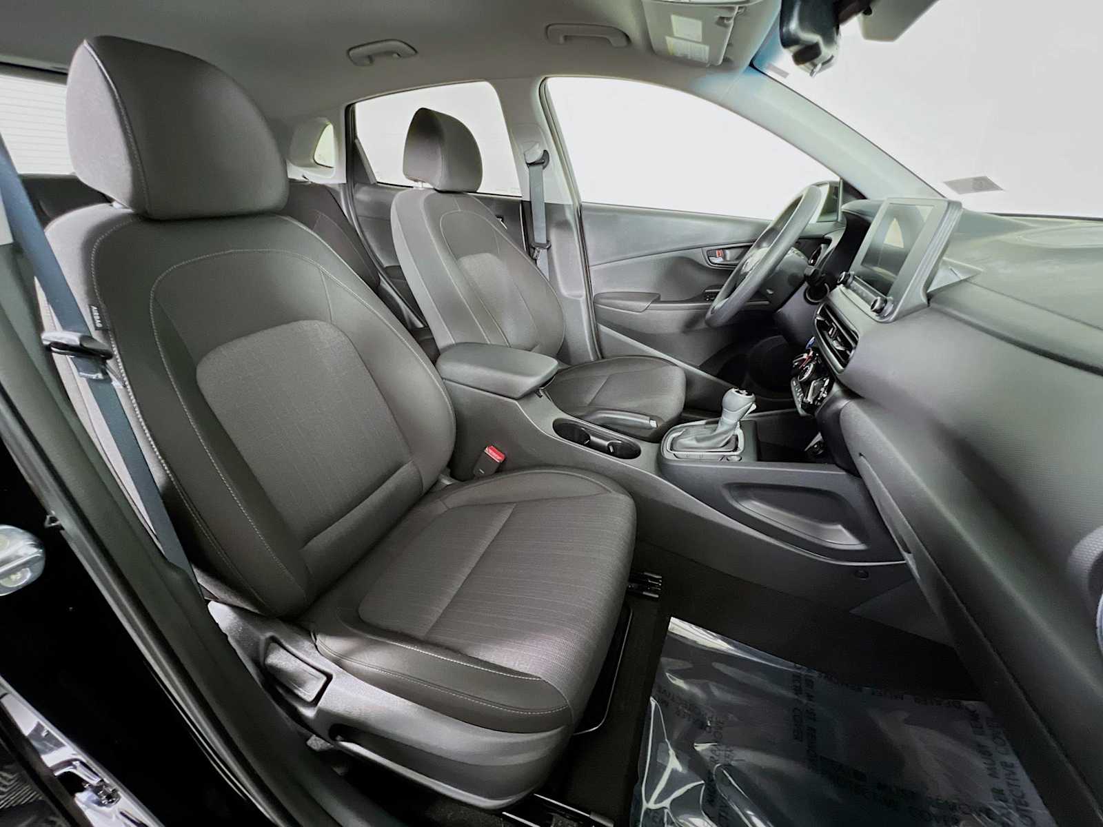 2023 Hyundai Kona SEL photo 8