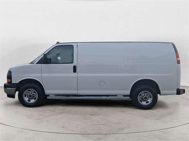 2023 Gmc Savana Cargo 2500 photo 2