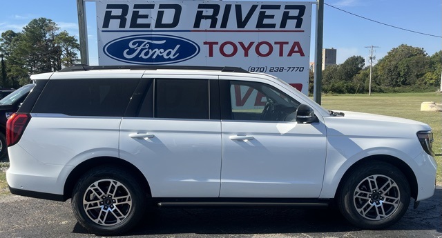 2025 Ford Expedition Active's photo