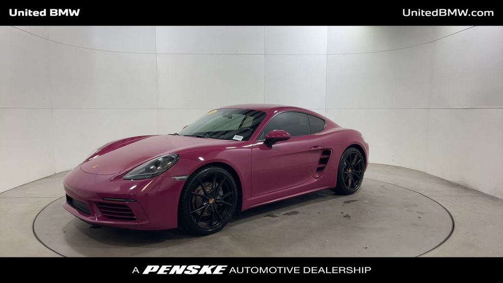 2024 Porsche Cayman Base photo 4