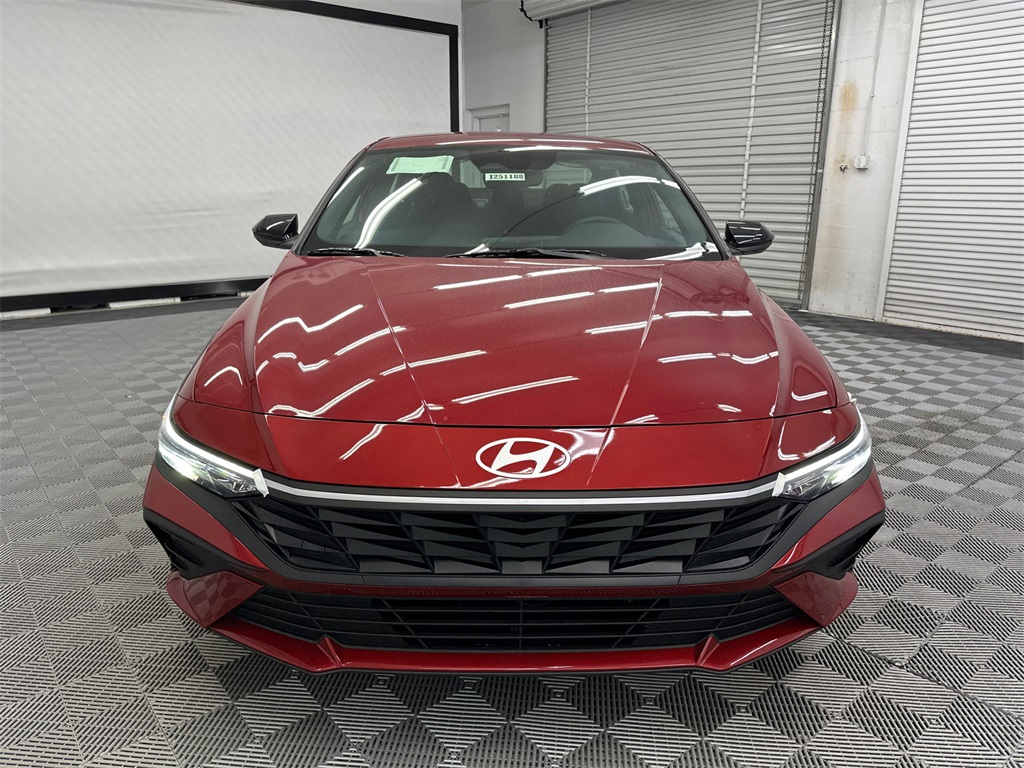 2025 Hyundai Elantra Hybrid SEL Sport photo 8