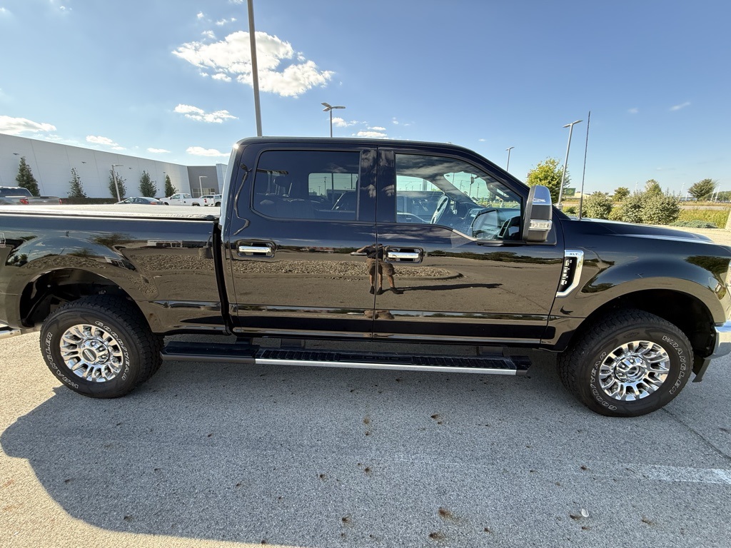 2022 Ford F-250 XLT photo 11
