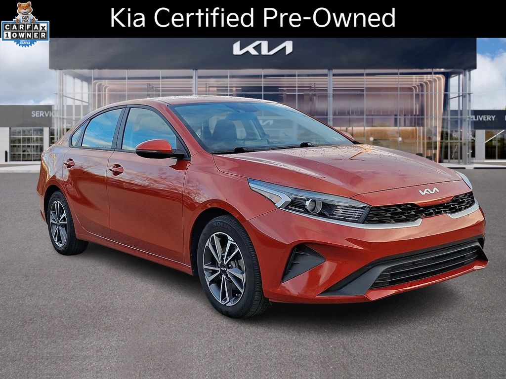 2023 Kia Forte LXS's photo