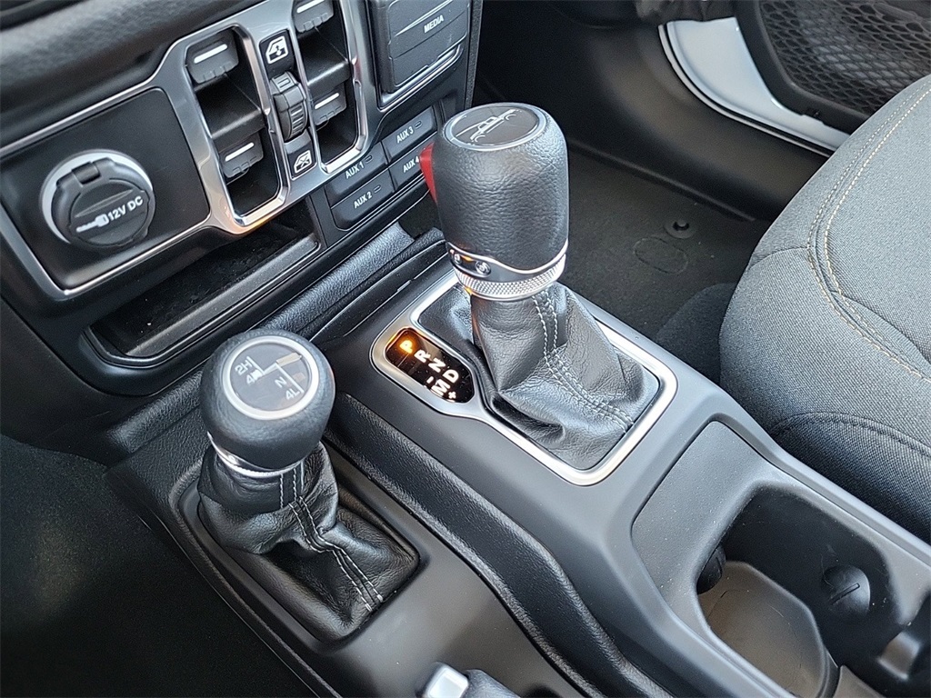 2024 Jeep Gladiator Sport photo 8