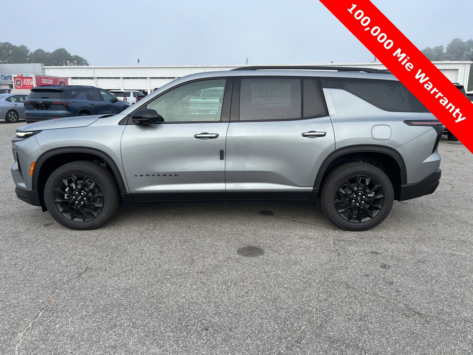 2026 Chevrolet Traverse photo 2