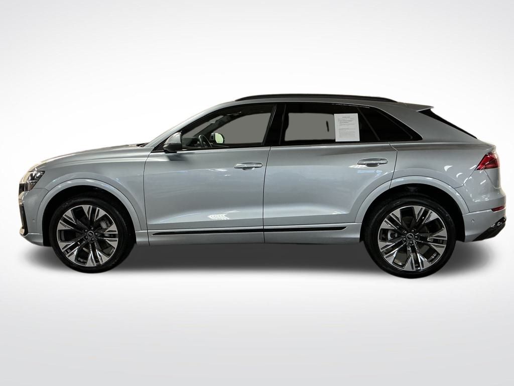 2025 Audi Q8 55 Premium Plus photo 2