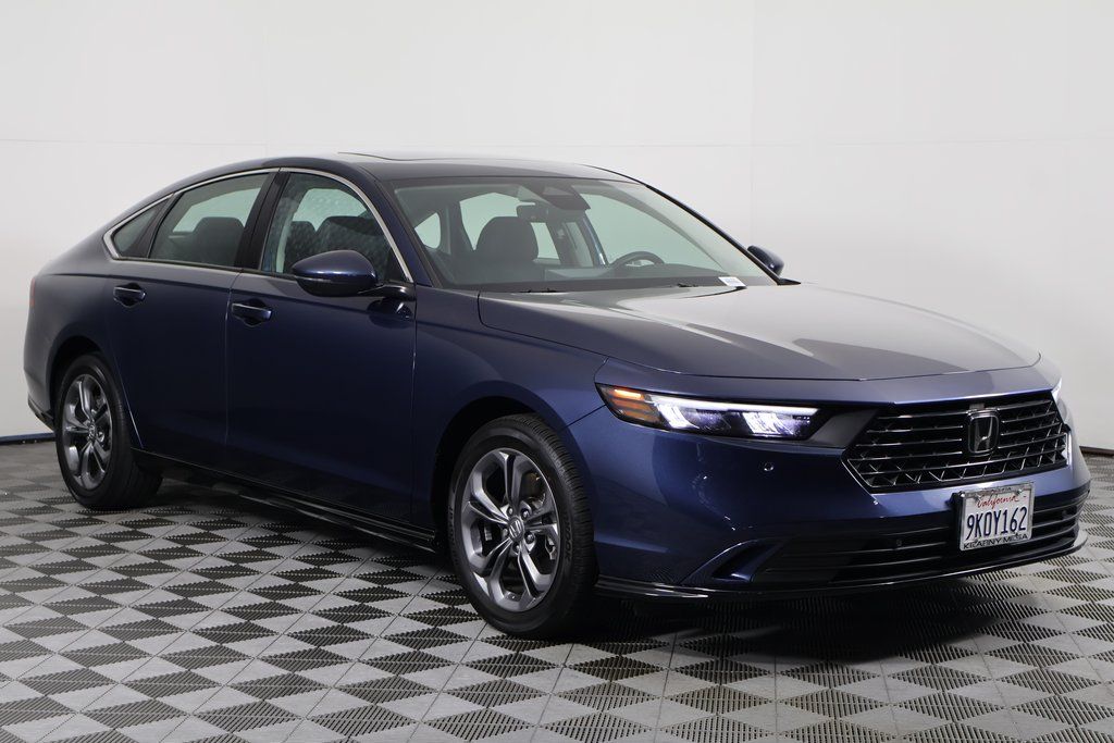 2024 Honda Accord Hybrid EX-L photo 3