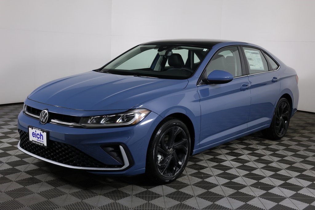 2025 Volkswagen Jetta 1.5T SE photo 3