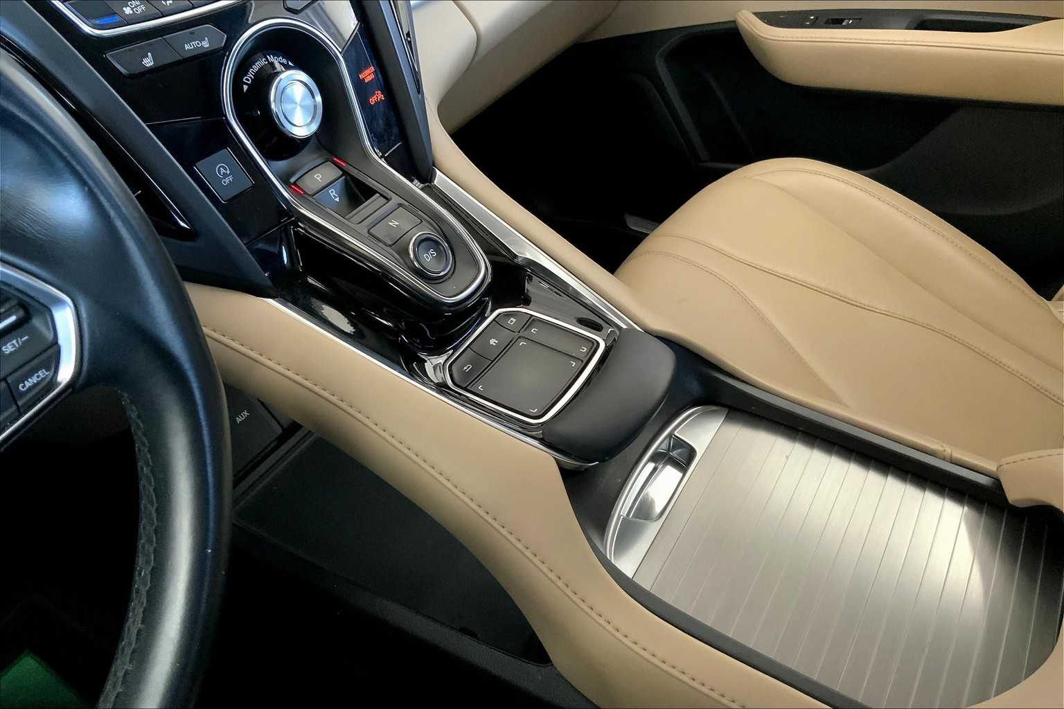 2021 Acura RDX photo 16