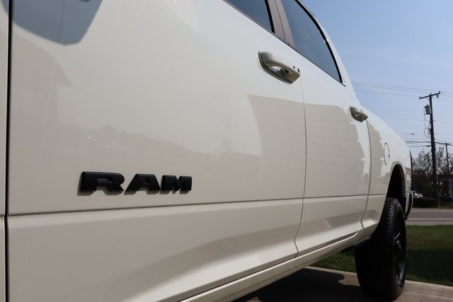 2024 Ram 3500 Laramie photo 11