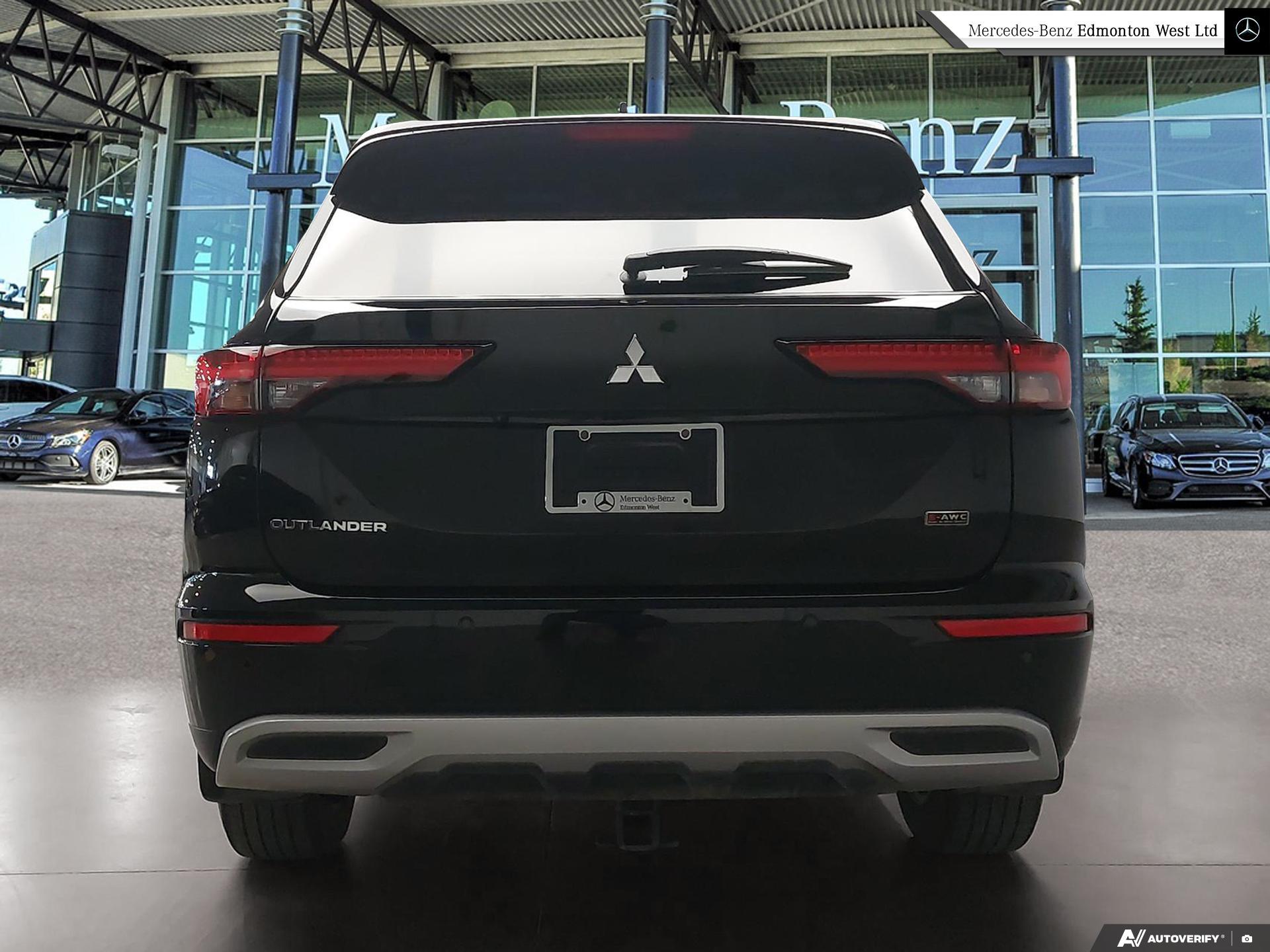 2024 Mitsubishi Outlander SE S-AWC photo 4