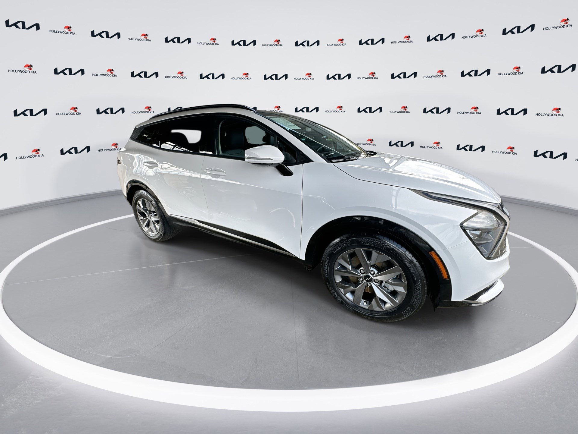 2023 Kia Sportage SX photo 2