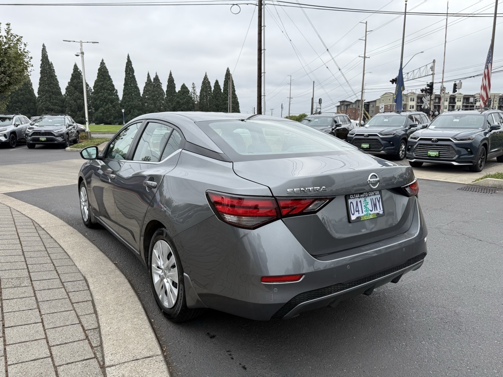 2022 Nissan Sentra S photo 3