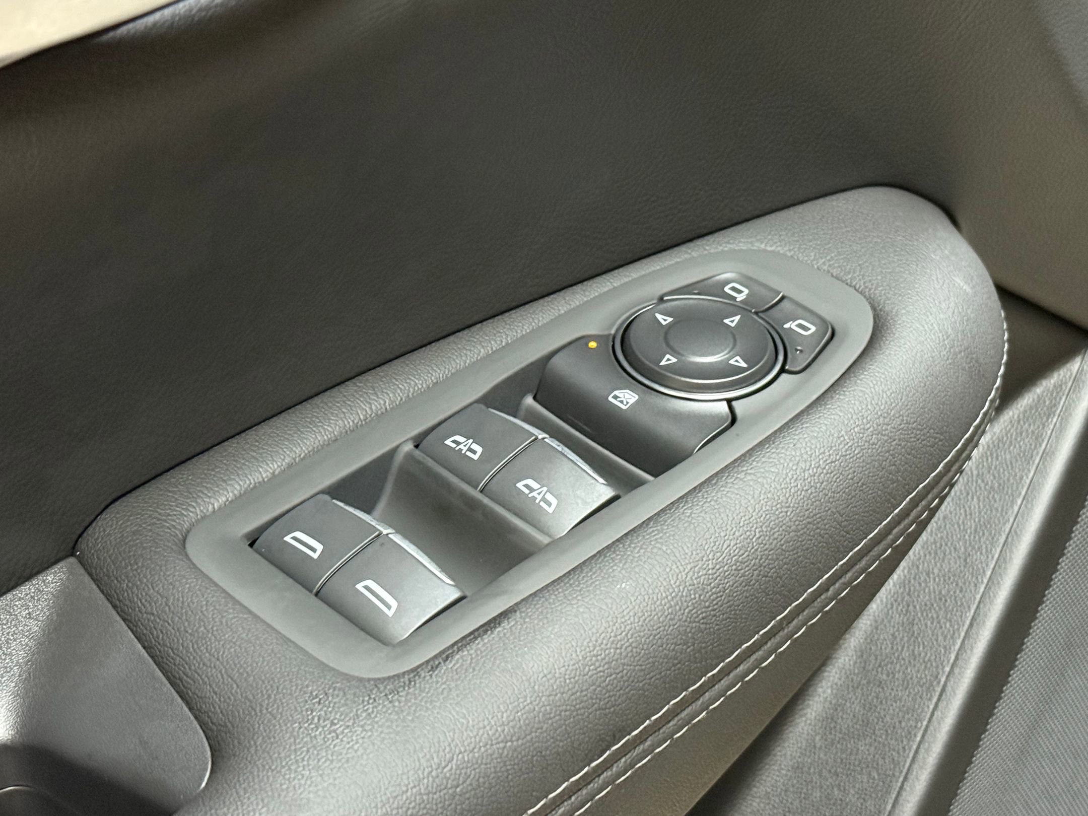 2025 Cadillac XT5 Luxury photo 21
