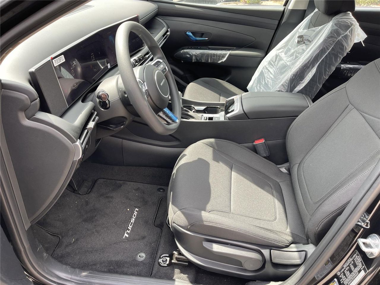 2025 Hyundai Tucson SE photo 4