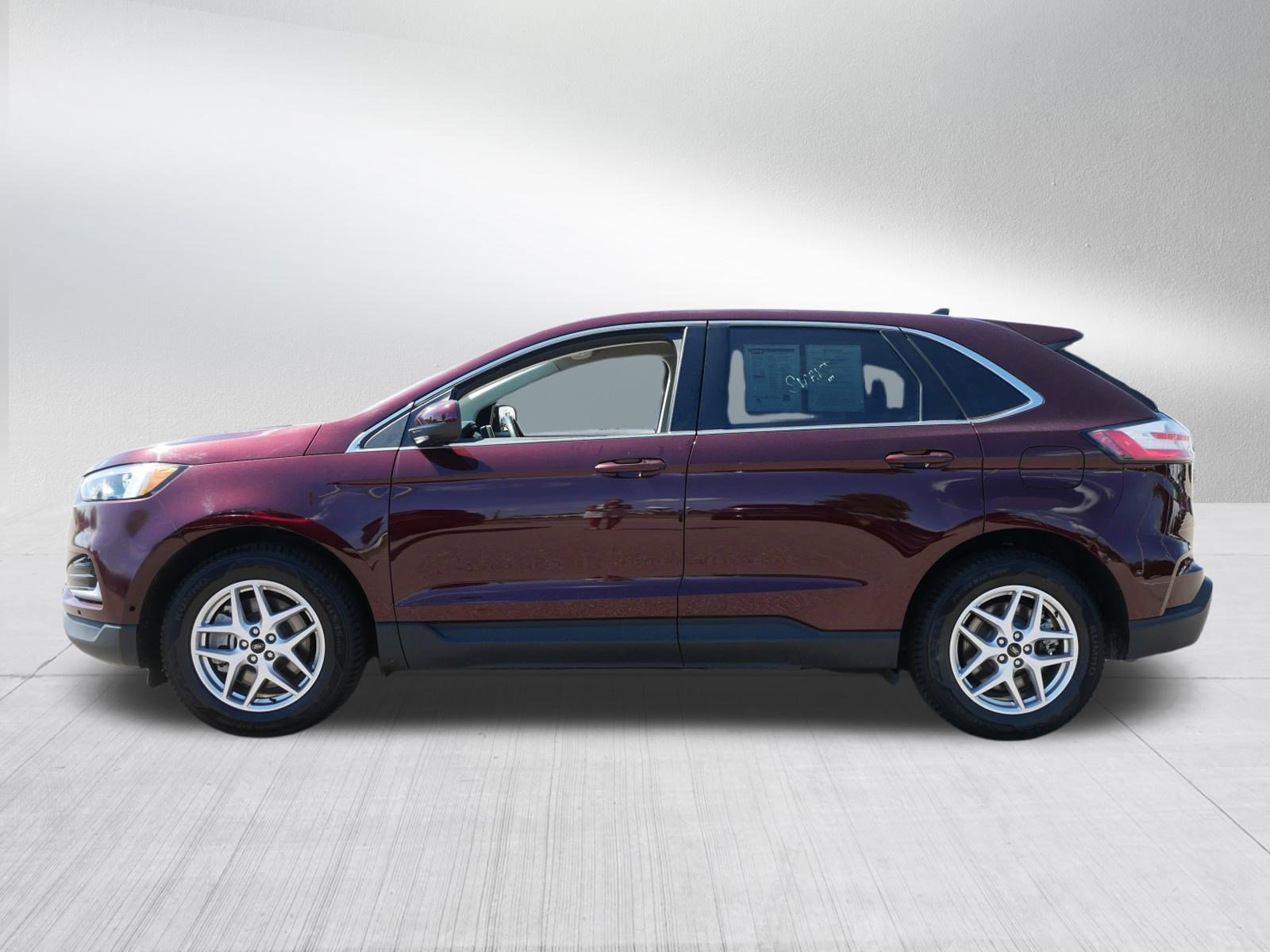 2024 Ford Edge SEL photo 4