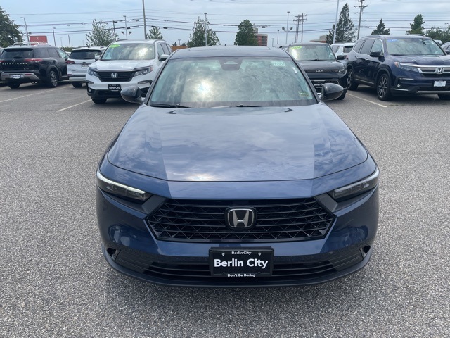 2025 Honda Accord 1.5T SE photo 2