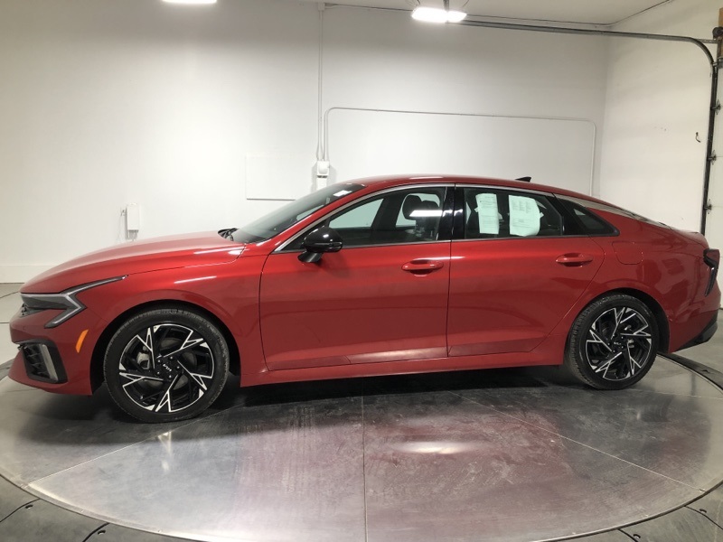 2025 Kia K5 GT-Line photo 4