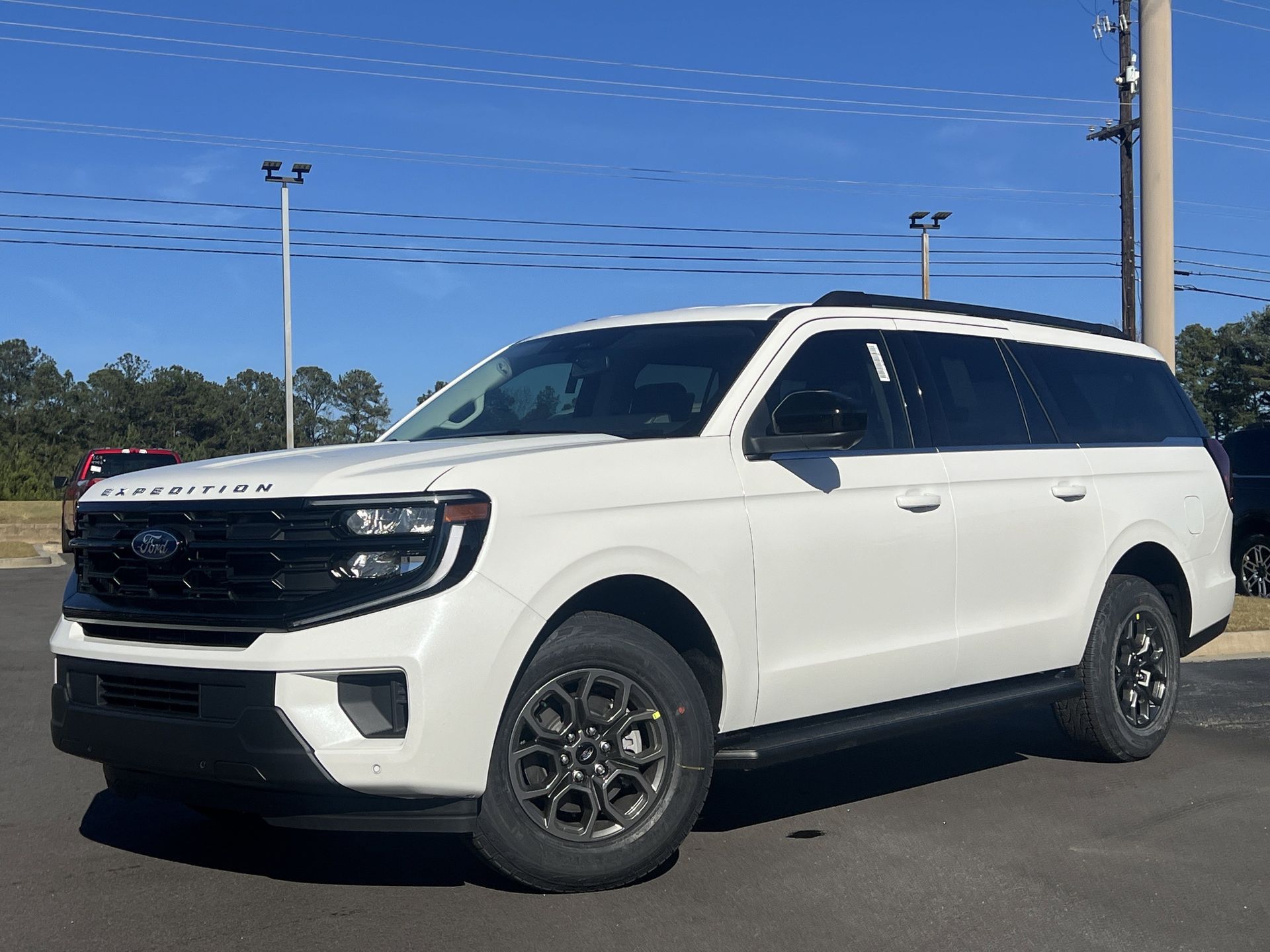 2025 Ford Expedition Active's photo