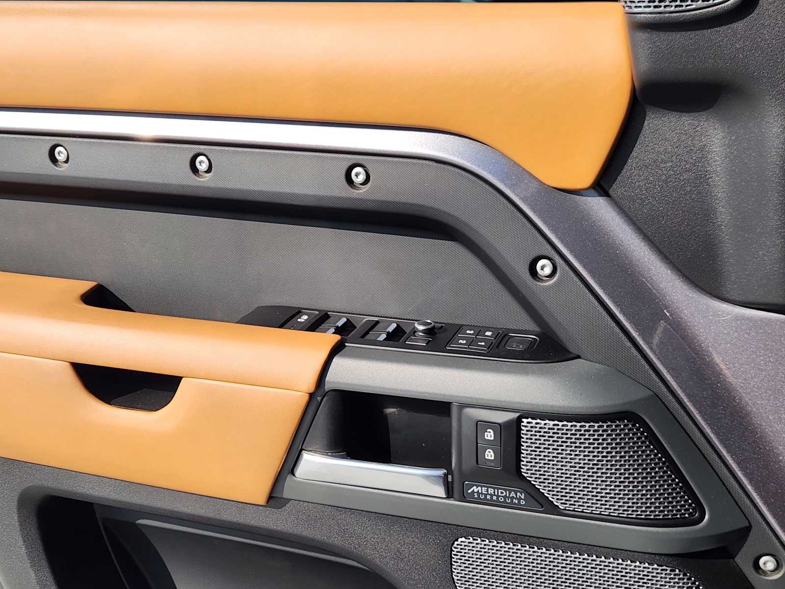 2020 Land Rover Defender 110 X photo 20